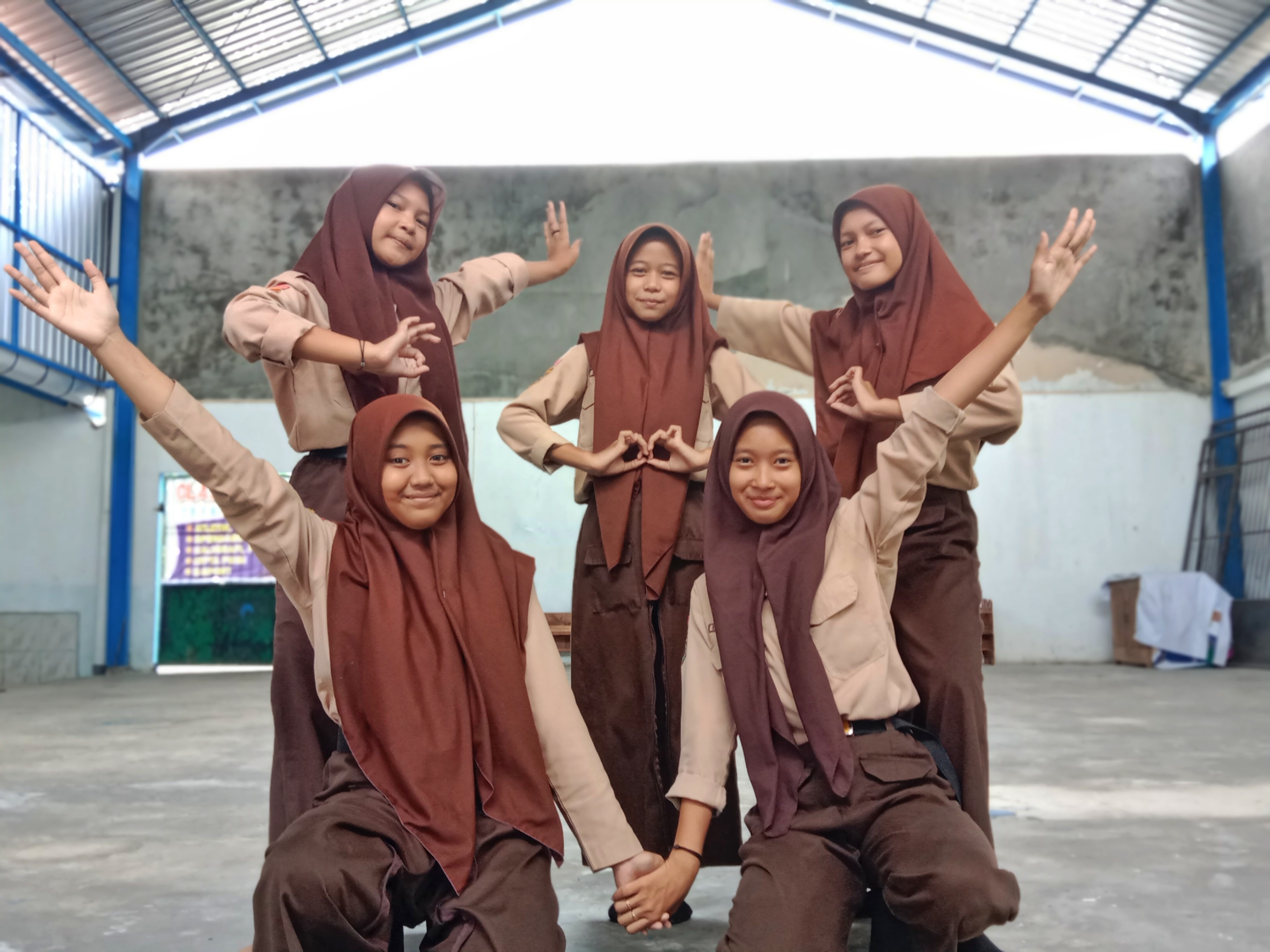 Galeri 4 untuk ekstrakurikuler Seni Tari