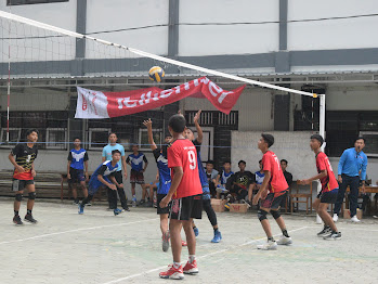 Galeri 2 untuk ekstrakurikuler Voli