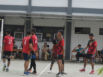 Galeri 3 untuk ekstrakurikuler Voli